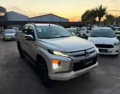 MITSUBISHI L200 TRITON 2.4 16V TURBO DIESEL SPORT HPE CD 4P 4X4 AUTOMÁTICO MITSUBISHI L200 TRITON 2.4 16V TURBO DIESEL SPORT HPE CD 4P 4X4 AUTOMÁTICO