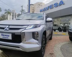 MITSUBISHI L200 TRITON 2.4 16V TURBO DIESEL SPORT HPE CD 4P 4X4 AUTOMÁTICO MITSUBISHI L200 TRITON 2.4 16V TURBO DIESEL SPORT HPE CD 4P 4X4 AUTOMÁTICO