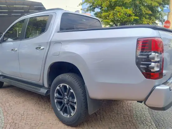 MITSUBISHI-L200 TRITON-2.4 16V TURBO DIESEL SPORT HPE CD 4P 4X4 AUTOMÁTICO MITSUBISHI-L200 TRITON-2023