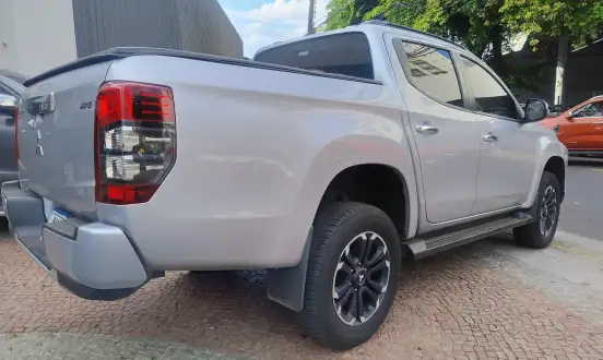 MITSUBISHI-L200 TRITON-2023