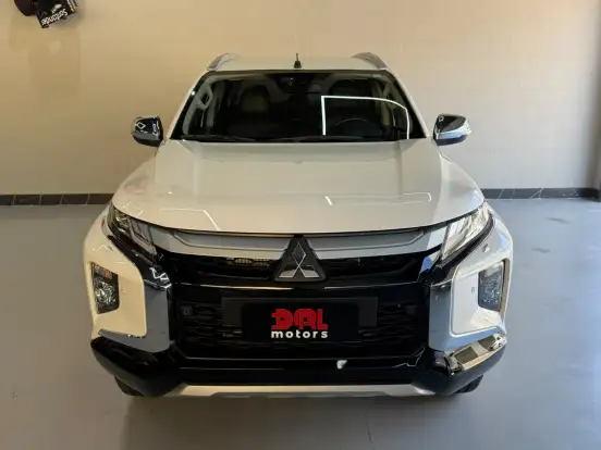 MITSUBISHI-L200 TRITON-2.4 16V TURBO DIESEL SPORT HPE-S CD 4P 4X4 AUTOMÁTICO MITSUBISHI-L200 TRITON-2023