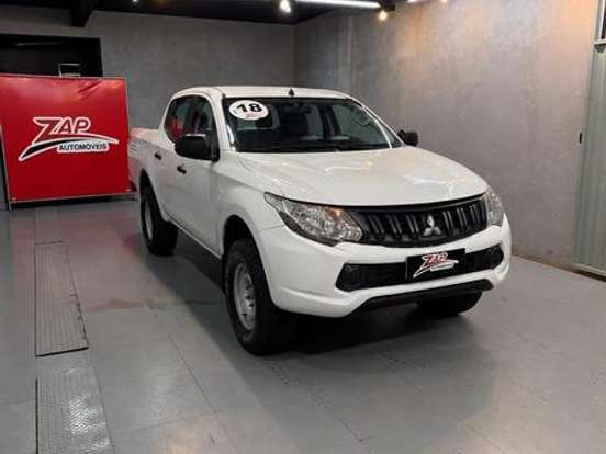 MITSUBISHI-L200 TRITON-2.4 16V TURBO DIESEL SPORT GL CD 4P 4X4 MANUAL MITSUBISHI-L200 TRITON-2018