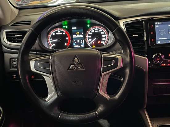MITSUBISHI-L200 TRITON-2.4 16V TURBO DIESEL SPORT GLS CD 4P 4X4 AUTOMÁTICO MITSUBISHI-L200 TRITON-2022