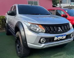 MITSUBISHI L200 TRITON 2.4 16V TURBO DIESEL SPORT GLX OUTDOOR CD 4P 4X4 MANUAL MITSUBISHI L200 TRITON 2.4 16V TURBO DIESEL SPORT GLX OUTDOOR CD 4P 4X4 MANUAL