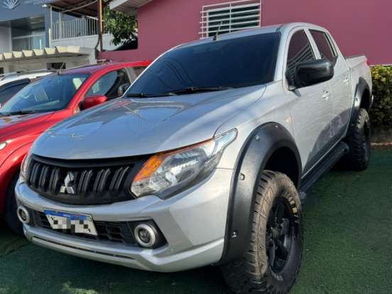 MITSUBISHI-L200 TRITON-2.4 16V TURBO DIESEL SPORT GLX OUTDOOR CD 4P 4X4 MANUAL MITSUBISHI-L200 TRITON-2020