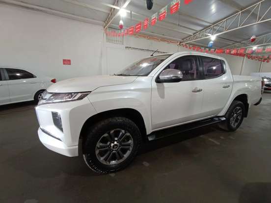 MITSUBISHI-L200 TRITON-2.4 16V TURBO DIESEL SPORT HPE CD 4P 4X4 AUTOMÁTICO MITSUBISHI-L200 TRITON-2021