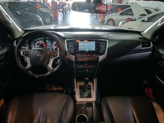 MITSUBISHI-L200 TRITON-2.4 16V TURBO DIESEL SPORT HPE CD 4P 4X4 AUTOMÁTICO MITSUBISHI-L200 TRITON-2021