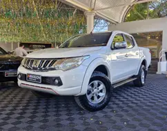 MITSUBISHI L200 TRITON 2.4 16V TURBO DIESEL SPORT HPE CD 4P 4X4 AUTOMÁTICO MITSUBISHI L200 TRITON 2.4 16V TURBO DIESEL SPORT HPE CD 4P 4X4 AUTOMÁTICO