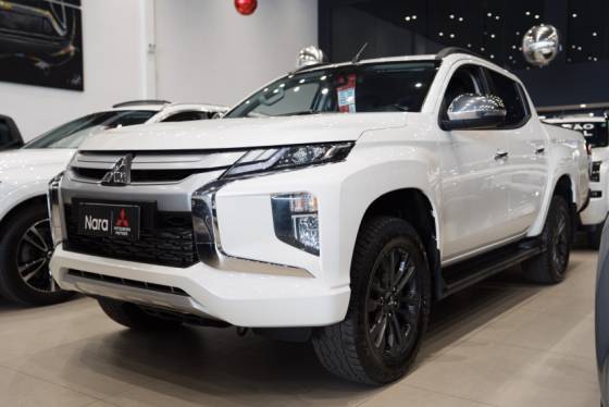 MITSUBISHI L200 TRITON 2.4 16V TURBO DIESEL SPORT HPE CD 4P 4X4 AUTOMÁTICO