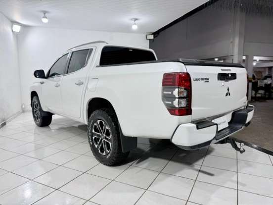 MITSUBISHI-L200 TRITON-2.4 16V TURBO DIESEL SPORT HPE-S CD 4P 4X4 AUTOMÁTICO MITSUBISHI-L200 TRITON-2023
