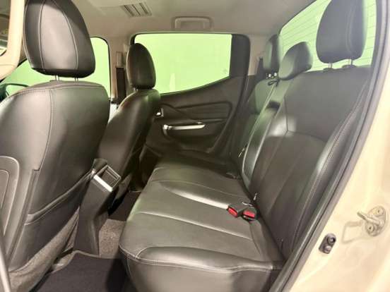 MITSUBISHI-L200 TRITON-2023