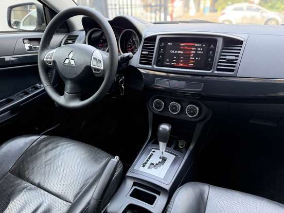 MITSUBISHI-LANCER-2.0 HL 16V GASOLINA 4P AUTOMÁTICO MITSUBISHI-LANCER-2016