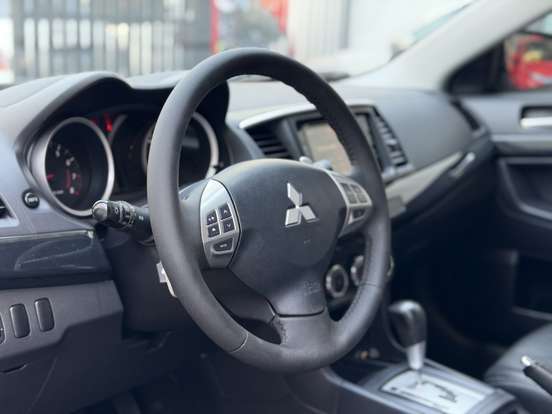 MITSUBISHI-LANCER-2016