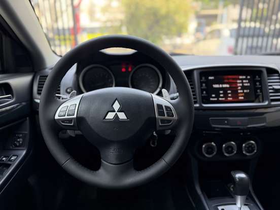 MITSUBISHI-LANCER-2.0 HL 16V GASOLINA 4P AUTOMÁTICO MITSUBISHI-LANCER-2016
