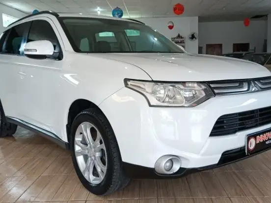 MITSUBISHI-OUTLANDER-2.0 16V GASOLINA 4P AUTOMÁTICO MITSUBISHI-OUTLANDER-2014