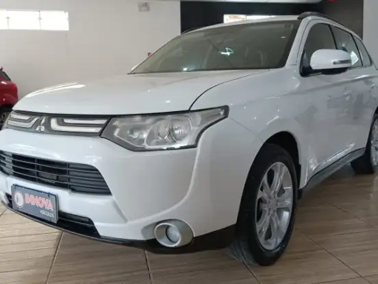 MITSUBISHI-OUTLANDER-2.0 16V GASOLINA 4P AUTOMÁTICO MITSUBISHI-OUTLANDER-2014