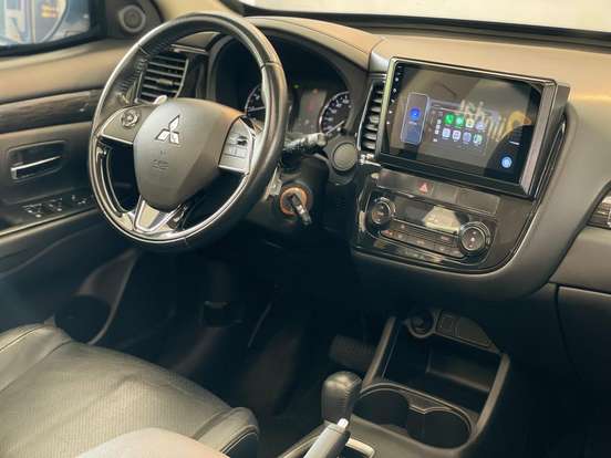 MITSUBISHI-OUTLANDER-2.0 16V GASOLINA 4P AUTOMÁTICO MITSUBISHI-OUTLANDER-2015