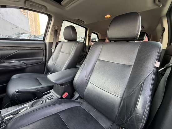MITSUBISHI-OUTLANDER-2.0 16V GASOLINA 4P AUTOMÁTICO MITSUBISHI-OUTLANDER-2015