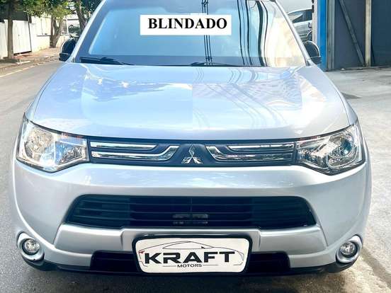 MITSUBISHI-OUTLANDER-2.0 16V GASOLINA 4P AUTOMÁTICO MITSUBISHI-OUTLANDER-2013