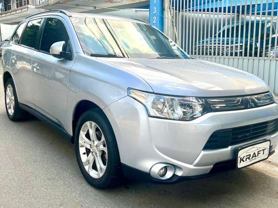 MITSUBISHI-OUTLANDER-2.0 16V GASOLINA 4P AUTOMÁTICO MITSUBISHI-OUTLANDER-2013