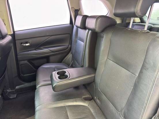 MITSUBISHI-OUTLANDER-2017