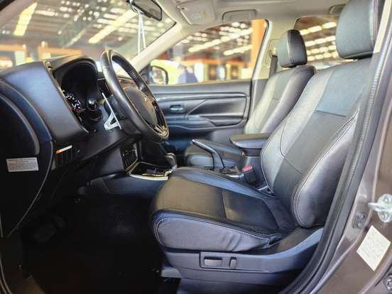 MITSUBISHI-OUTLANDER-2.0 COMFORT 16V GASOLINA 4P AUTOMÁTICO MITSUBISHI-OUTLANDER-2017
