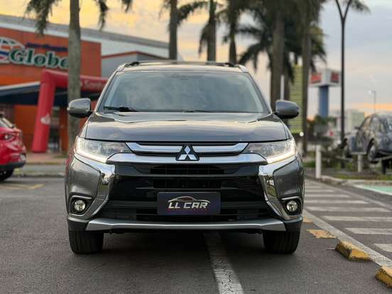 MITSUBISHI-OUTLANDER-2017