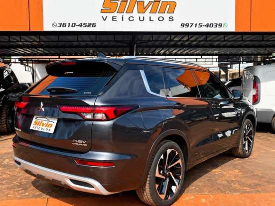 MITSUBISHI-OUTLANDER-2.4 PHEV SIGNATURE S-AWC DHT MITSUBISHI-OUTLANDER-2025