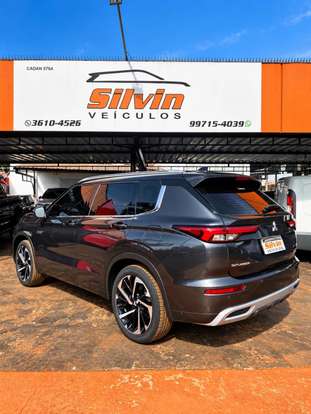 MITSUBISHI-OUTLANDER-2.4 PHEV SIGNATURE S-AWC DHT MITSUBISHI-OUTLANDER-2025