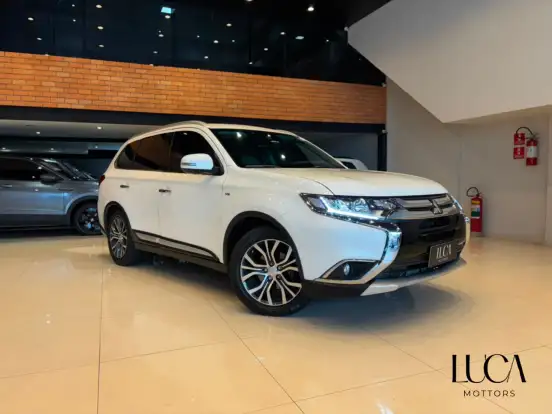 MITSUBISHI-OUTLANDER-3.0 GT 4X4 V6 24V GASOLINA 4P AUTOMÁTICO MITSUBISHI-OUTLANDER-2017
