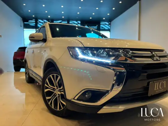 MITSUBISHI-OUTLANDER-2017