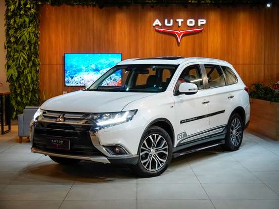 MITSUBISHI-OUTLANDER-2017