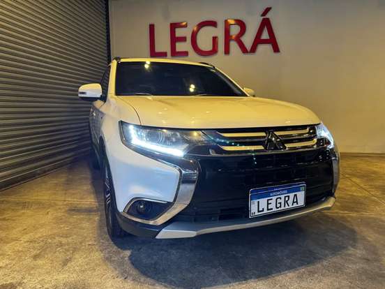 MITSUBISHI-OUTLANDER-2015