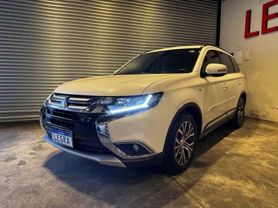 MITSUBISHI-OUTLANDER-3.0 GT 4X4 V6 24V GASOLINA 4P AUTOMÁTICO MITSUBISHI-OUTLANDER-2015