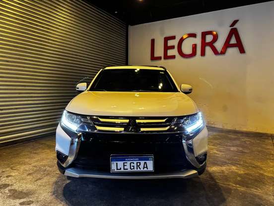 MITSUBISHI-OUTLANDER-2015