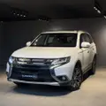 MITSUBISHI OUTLANDER 3.0 GT 4X4 V6 24V GASOLINA 4P AUTOMÁTICO MITSUBISHI OUTLANDER 3.0 GT 4X4 V6 24V GASOLINA 4P AUTOMÁTICO