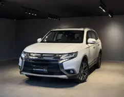 MITSUBISHI OUTLANDER 3.0 GT 4X4 V6 24V GASOLINA 4P AUTOMÁTICO MITSUBISHI OUTLANDER 3.0 GT 4X4 V6 24V GASOLINA 4P AUTOMÁTICO
