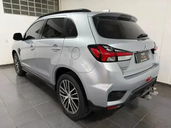 MITSUBISHI-OUTLANDER SPORT-2.0 MIVEC FLEX GLS AUTOMÁTICO MITSUBISHI-OUTLANDER SPORT-2020