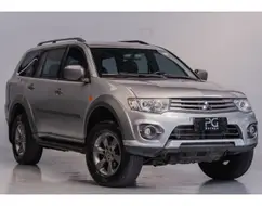 MITSUBISHI PAJERO 3.2 OUTDOOR 4X4 16V TURBO INTERCOOLER DIESEL 4P AUTOMÁTICO MITSUBISHI PAJERO 3.2 OUTDOOR 4X4 16V TURBO INTERCOOLER DIESEL 4P AUTOMÁTICO