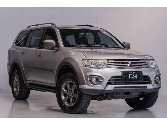 MITSUBISHI-PAJERO-3.2 OUTDOOR 4X4 16V TURBO INTERCOOLER DIESEL 4P AUTOMÁTICO MITSUBISHI-PAJERO-2017