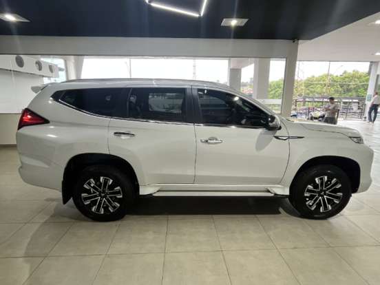 MITSUBISHI-PAJERO SPORT-2.4 16V MIVEC TURBO DIESEL HPE-S AWD AUTOMÁTICO MITSUBISHI-PAJERO SPORT-2023