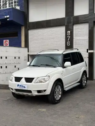 MITSUBISHI-PAJERO TR4-2.0 4X2 16V 140CV FLEX 4P AUTOMÁTICO MITSUBISHI-PAJERO TR4-2012