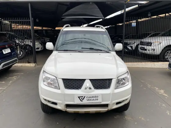 MITSUBISHI PAJERO TR4 2.0 4X4 16V 140CV FLEX 4P AUTOMÁTICO