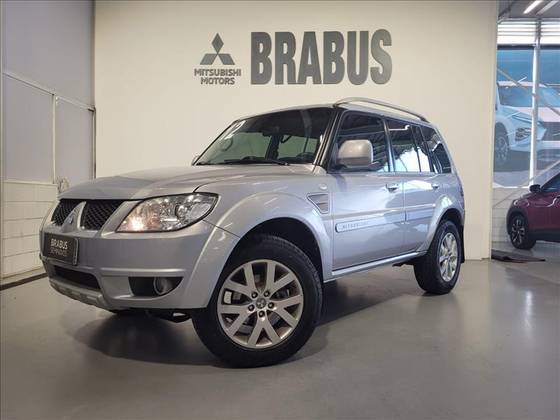 MITSUBISHI PAJERO TR4 2.0 4X2 16V 140CV FLEX 4P AUTOMÁTICO