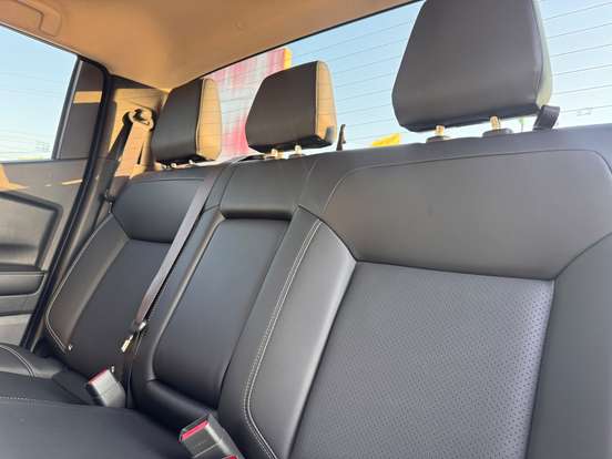 MITSUBISHI-TRITON-2.4 BITURBO DIESEL CD HPE 4X4 AUTOMÁTICO MITSUBISHI-TRITON-2025