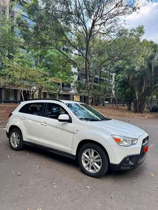 MITSUBISHI-ASX-2011