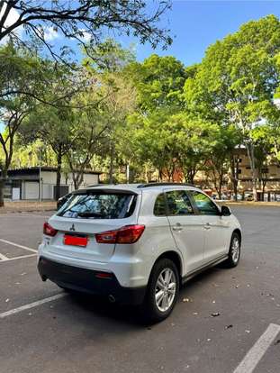 MITSUBISHI-ASX-2011