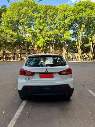 MITSUBISHI-ASX-2011