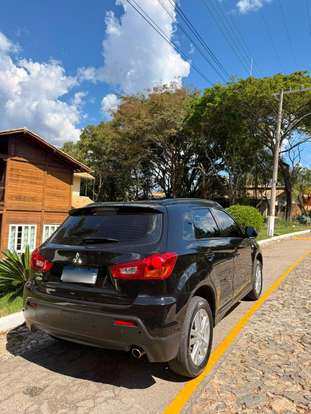 MITSUBISHI-ASX-2010