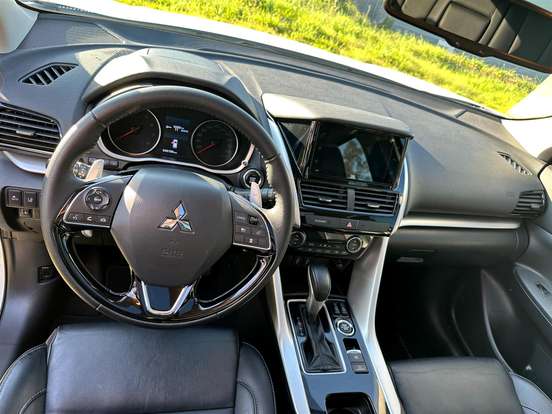 MITSUBISHI-ECLIPSE CROSS-2024